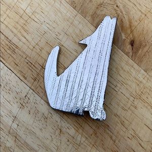 Vintage wolf pin silver tone